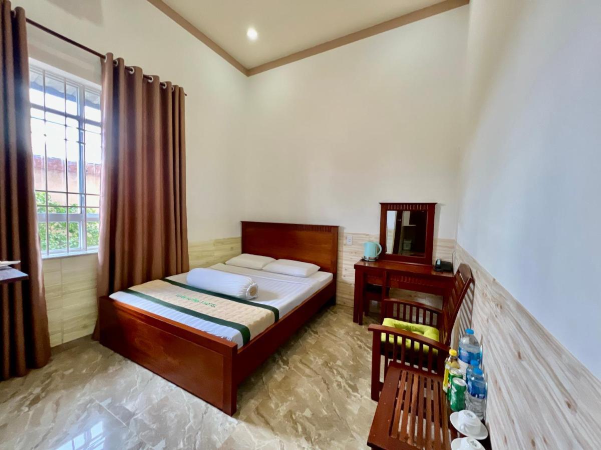 Xuan Huynh 3 Hotel Soc Trang Dış mekan fotoğraf